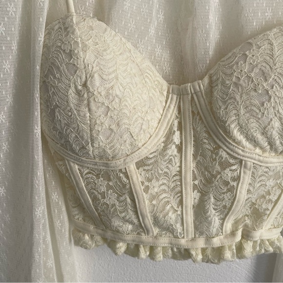 Privy Cream Ruched Bustier Blouse lace long sleeve size small - Picture 3 of 14